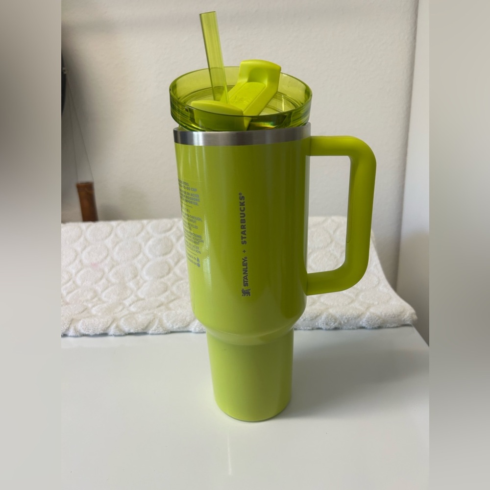 Stanley X Starbucks Lime Green